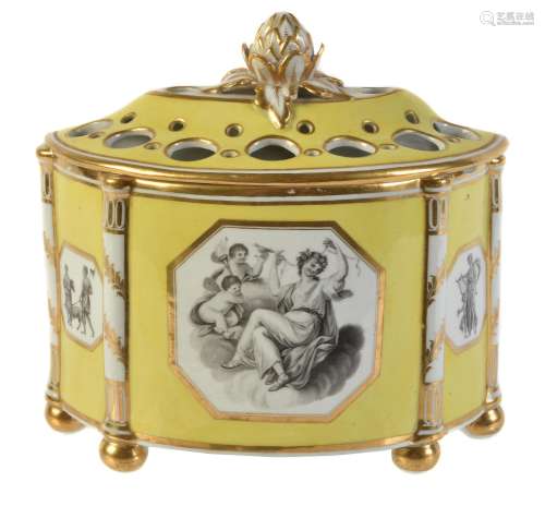 A Chamberlain's Worcester yellow-ground and gilt demi-lune bough pot and pierced cover