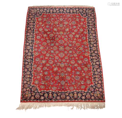 A Sarouk carpet