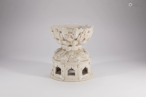 Chinese Dingyao Porcelain Lotus Base