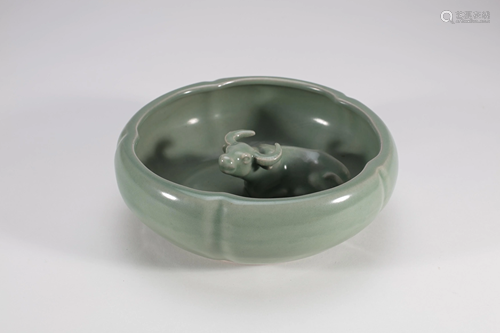 Chinese Longquan Porcelain Buffalo Brush Washer