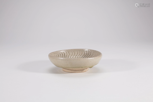 Chinese Yueyao Celadon Porcelain Bowl