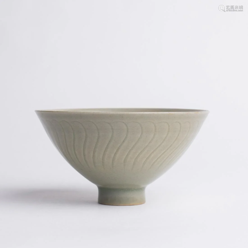 Chinese Yaozhou Celadon Porcelain Boys Bowl