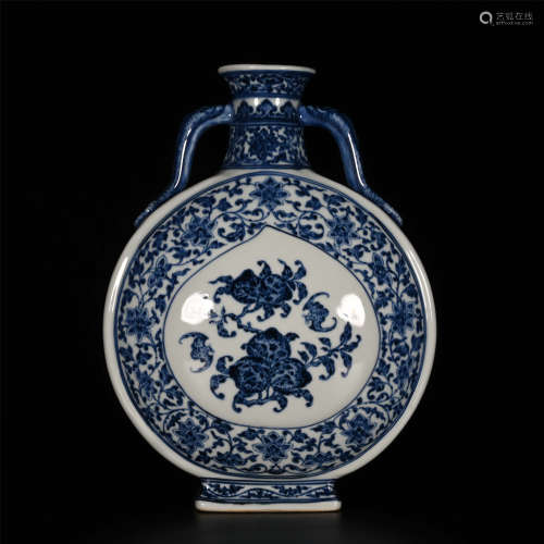 Qianlong blue and white vase with moon