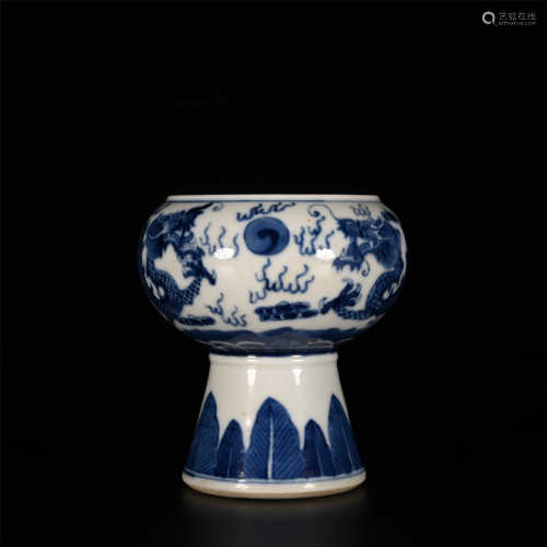 Kangxi blue and white high-foot pot