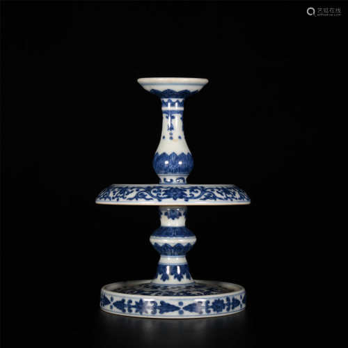 Qianlong blue and white candlestick