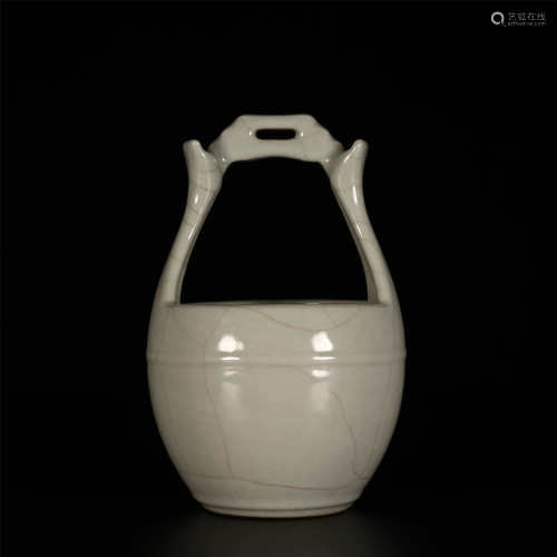 Qianlong Imitation Ge Glazed Bucket