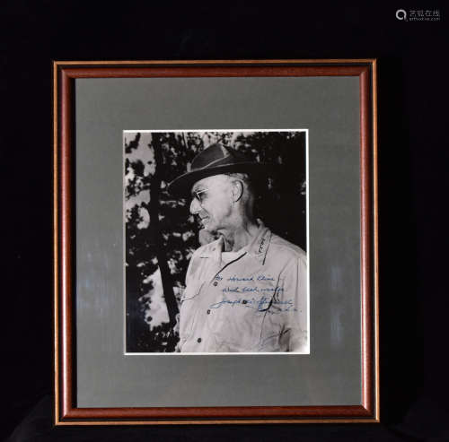AUTOGRAPHED PHOTO OF STILLWELL