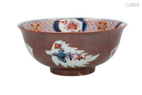 An Imari and cappucine porcelain bowl, decorated with flowers. Unmarked. China, Qianlong.