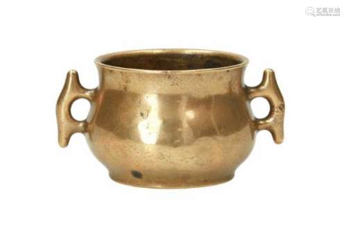 A bronze censer with two handles. Marked with 6-character mark Xuande. China, Ming. Total weight