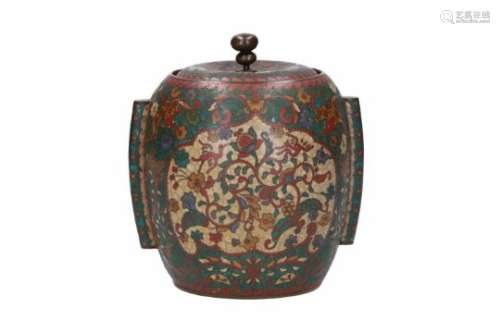 An enamel cloisonné lidded jar, decorated with flowers. Unmarked. Japan, Edo. Literature: exhibition