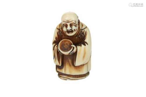 An ivory netsuke of a priest holding a bowl. Signed. Japan, 19th century. H. 4 cm. Provenance: Fa.