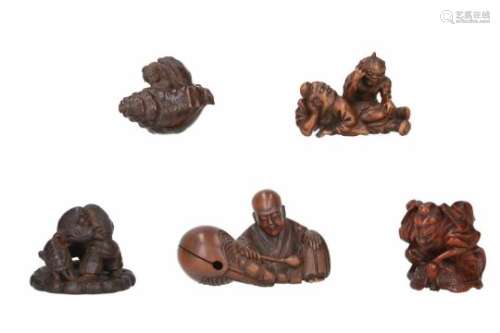 Lot of five netsuke, 1) wood, Shoki with sword catching Oni under a hat. Signed Kashun. H. 3 cm.