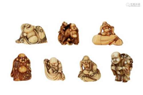 Lot of seven netsuke, 1) ivory, Hotei with two karako and fan. Signed Shomin or Homin. H. 3 cm. 2)