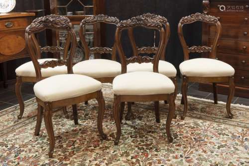 series of six 19th Cent. chairs in mahogany - - Reeks van zes negentiende eeuwse [...]