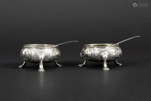 pair of 18th Cent. probably Jersey salts/salt cellars in marked silver - with [...]