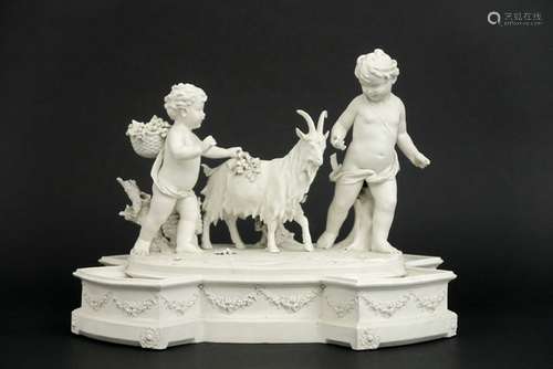 antique quite big centerpiece in biscuit-porcelain - - Antieke vrij grote milieu [...]