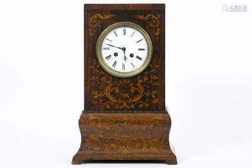 early 19th Cent. French clock with case in marquetry - - FRANKRIJK - ca 1820 [...]