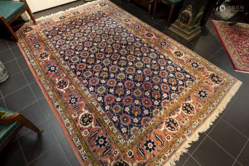 nice old Persian Veramin rug in wool - - Mooie oude Perzische Veramin met [...]