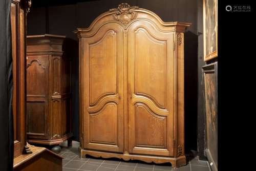 18th Cent. Flemish armoire from Bruges in oak - - VLAANDEREN - 18° EEUW [...]