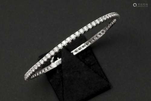 bracelet in white gold (18 carat) with ca 3 carat of quality brilliant cut diamonds [...]