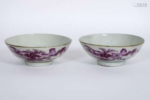 pair of Chinese bowls in porcelain with landscape decor - - Paar Chinese bowls in [...]