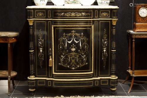 19th Cent. French neoclassical Napoleon III sideboard in marquetry with brass and [...]