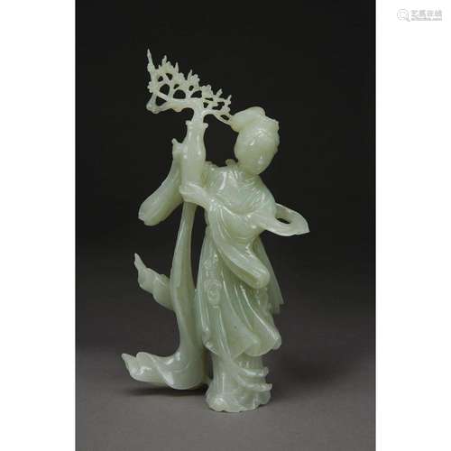 STATUETTE DE JEUNE FEMME en jade néphrite céladon pâle