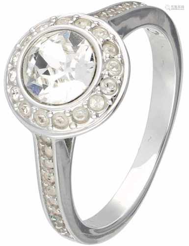 Stalen Swarovski shoulder ring, met zirkonia.