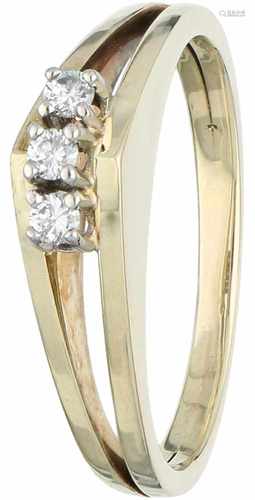 Geelgouden 3 steens ring, met ca. 0.06 ct. diamant - 14 kt.