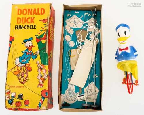 Disney Donald Duck Fun-cycle.