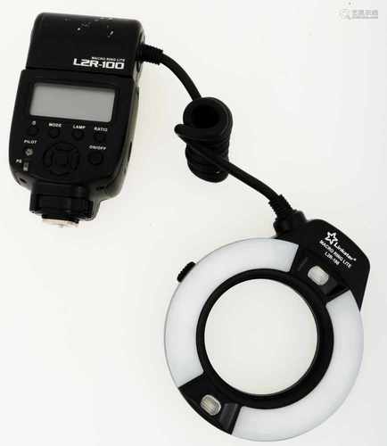 Een Linkstar Macro Ring light, type L2R/100.