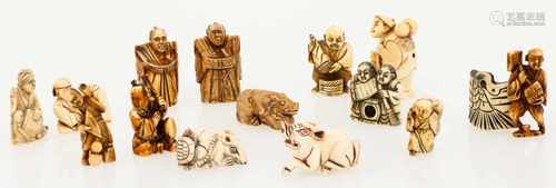 Een lot netsuke's. Diverse Materialen.