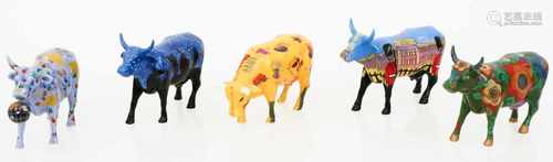 Een lot van (5) aardewerk cowparade koeien. Engeland, 2e helft 20e eeuw.