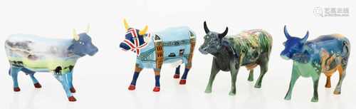 Een lot van (4) aardewerk cowparade koeien. Engeland, 2e helft 20e eeuw.