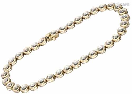 Geelgouden tennisarmband, met ca. 0.18 ct. diamant - 14 kt.