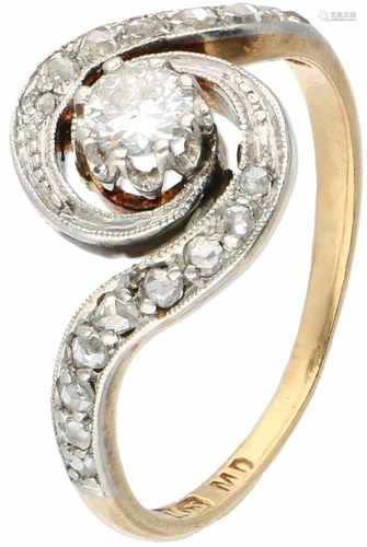 Geelgouden ring, met ca. 0.20 ct. diamant - 18 kt.