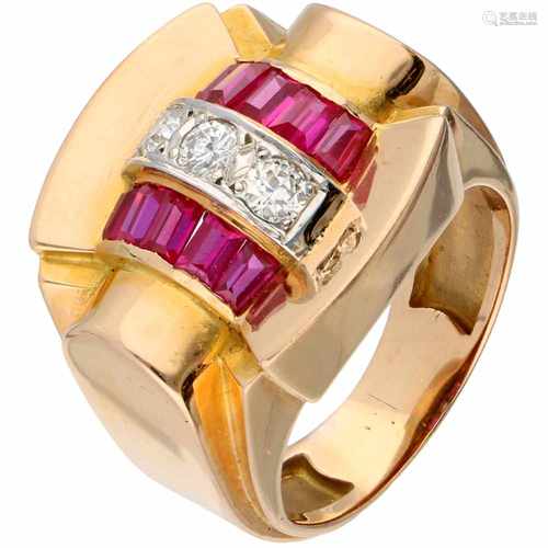 Roségouden tankring, met ca. 0.24 ct. diamant en synthetische robijn - 18 kt.