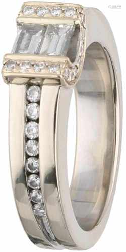 Witgouden ring, met ca. 0.55 ct. diamant - 18 kt.