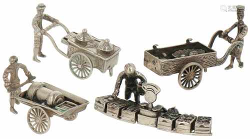 (4) Delig lot miniaturen zilver.