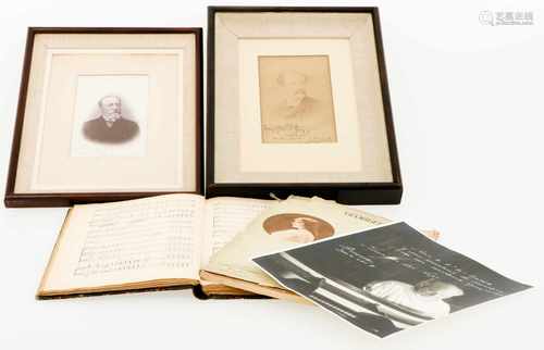 Een lot diverse muziek memorabilia w.o. 2 portretten, J. Massenet en Camille Saint-Saëns.