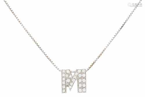 Witgouden Leo Pizzo collier met hanger 'M', met diamant - 18 kt.