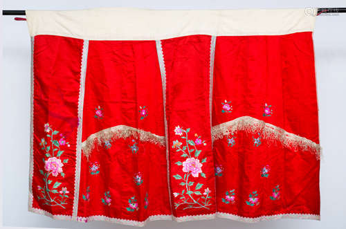 Qing Dynasty, Red Chinese ancient silk embroidery woman dress robe