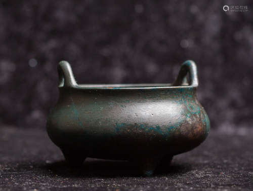 Chinese ancient bronze censer