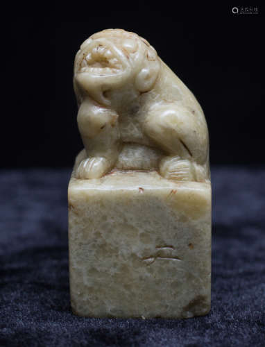 Qing Tian Stone animal carving seal