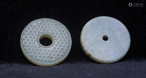 Two pieces of jade  carving pendants