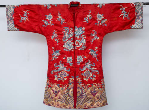 Qing Dynasty, Red Chinese ancient silk embroidery woman coat robe