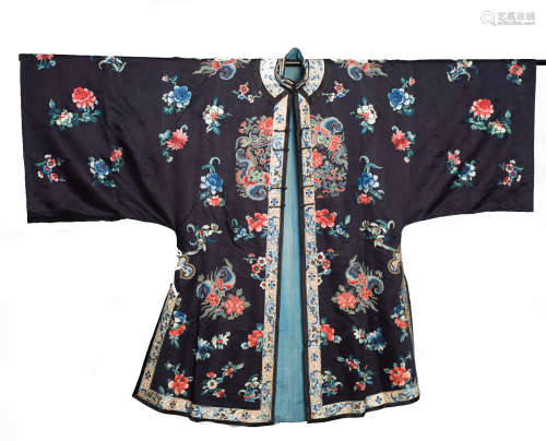 Qing Dynasty, Chinese ancient silk embroidery dress robe