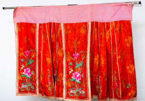 Qing Dynasty, Red Chinese ancient silk embroidery woman dress robe