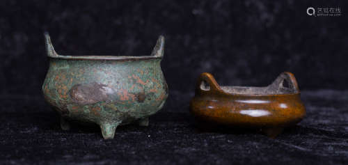 Two Chinese ancient bronze censers