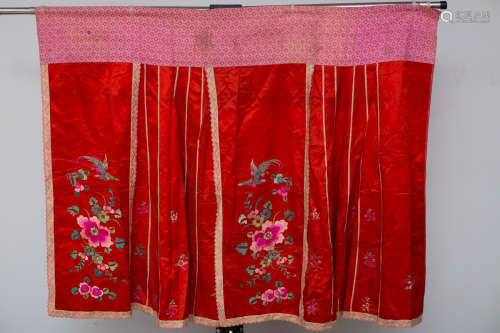 Qing Dynasty, Red Chinese ancient silk embroidery woman dress robe